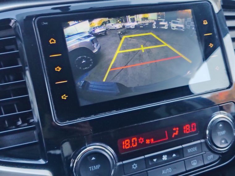 Mitsubishi L200 2.4 Td Dakar Crs Hp At  4x4  Doble Cabina 2023 Usado  Usado en Kovacs Usados