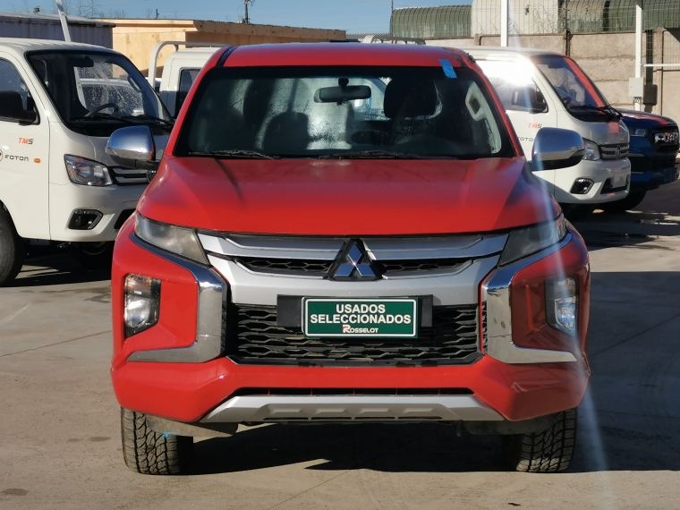 Mitsubishi L200 L200 D/c 2.4 Katana Cr 4x2 Mt Mn 2020 Usado en Rosselot Usados