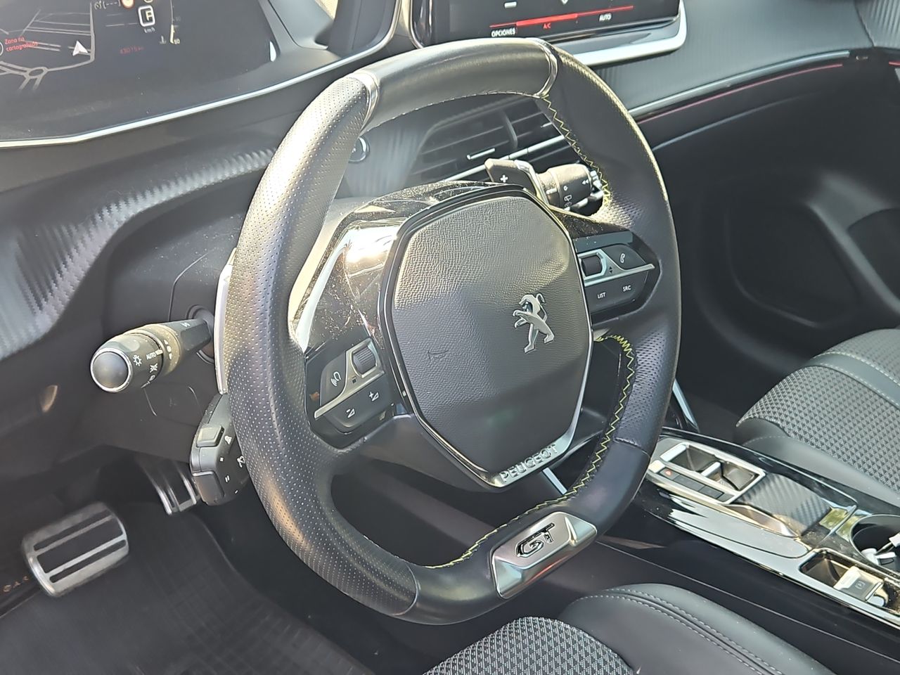 Peugeot 2008 2008 Puretech 130 Eat8 1.2 Aut 2023 Usado en Usados de Primera - Sergio Escobar