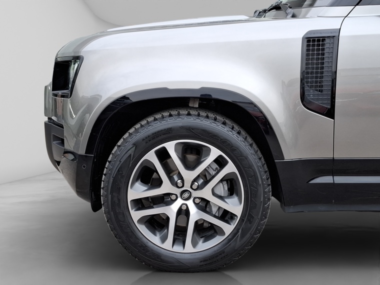 Land rover Defender 130 X Dynamic 4x4 3.0i Aut 2025 Usado  Usado en BMW Premium Selection