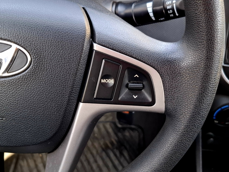 Hyundai Accent Rb 5dr Gl Av Ab 2015 Usado  Usado en Kovacs Usados
