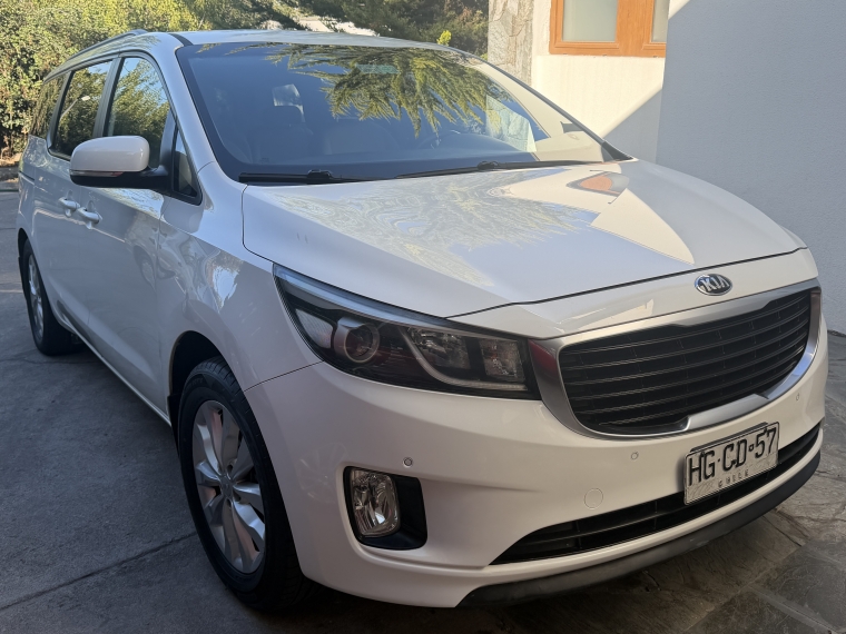 Kia Grand carnival 3.3 2015  Usado en Automotriz Alto La Reina