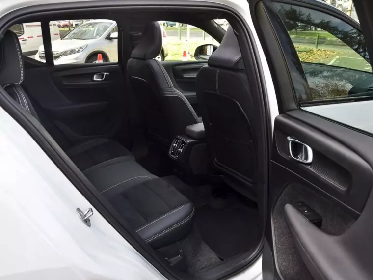 Volvo Xc40 P6 Recharge 2024 Usado Usado en Webautos.cl Volvo Xc40 P6 Recharge 2024 Usado Usado en Webautos.cl