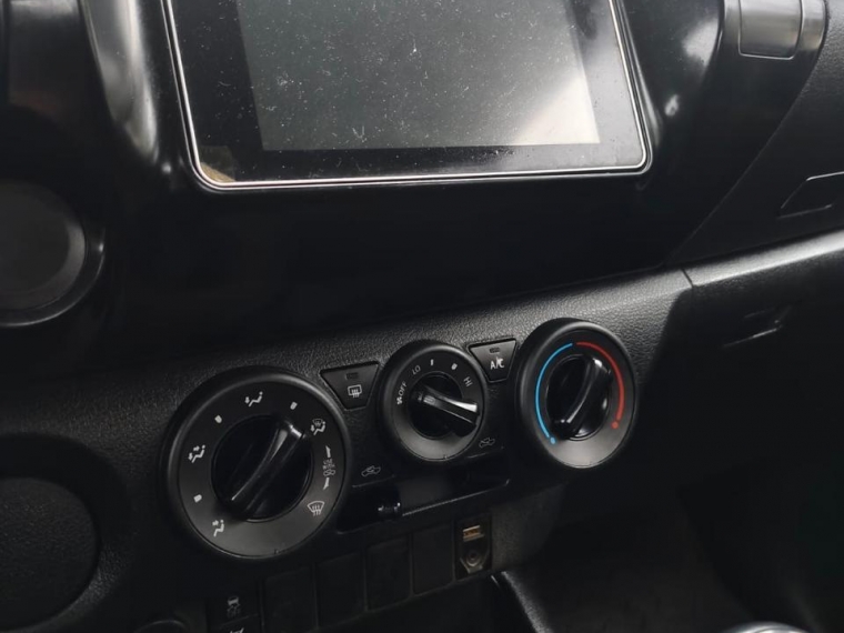 TOYOTA HILUX DX 4X2 2.4 - imagen 12