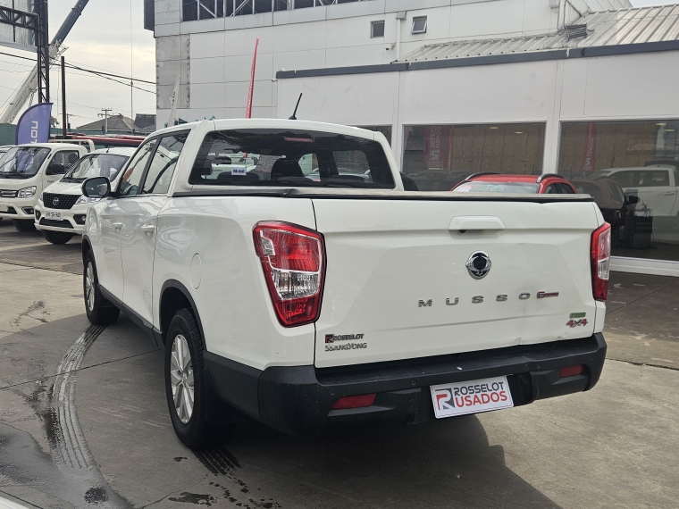Ssangyong Grand musso Musso Grand 4x4 2.2 2024 Usado en Rosselot Usados