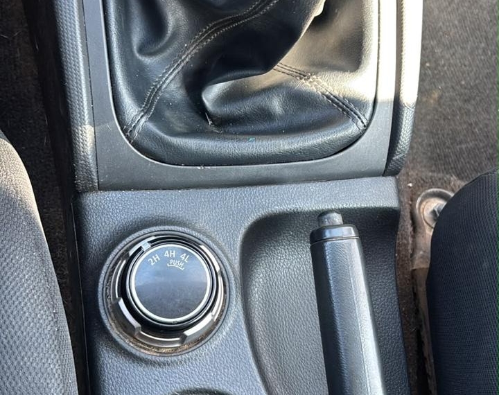 MITSUBISHI L200 KATANA CRT 4X4 2.4 - imagen 12