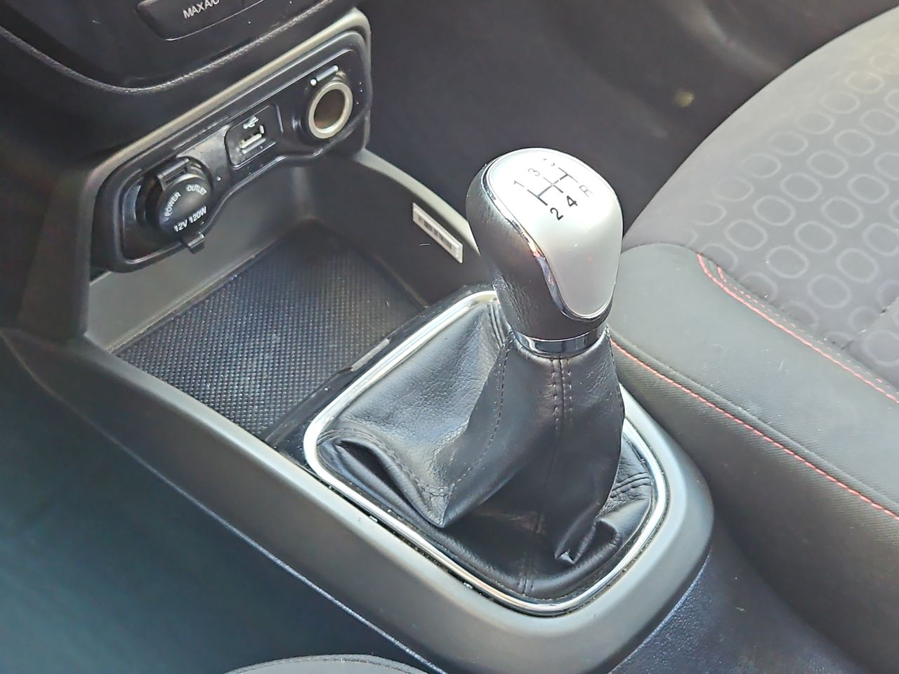 Changan Cs15 Cs15 Hatch Back 1.5 2023 Usado en Usados de Primera - Sergio Escobar