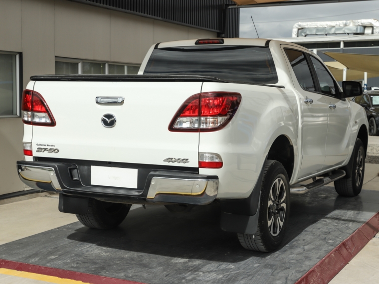 Mazda Bt-50 New Bt 50 Dcab Sdx 4x4 2.2 Mt 2018  Usado en Guillermo Morales Usados