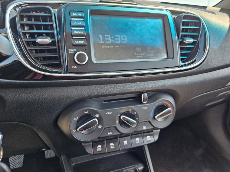 Kia Soluto Soluto 1.4 2022 Usado en Rosselot Usados