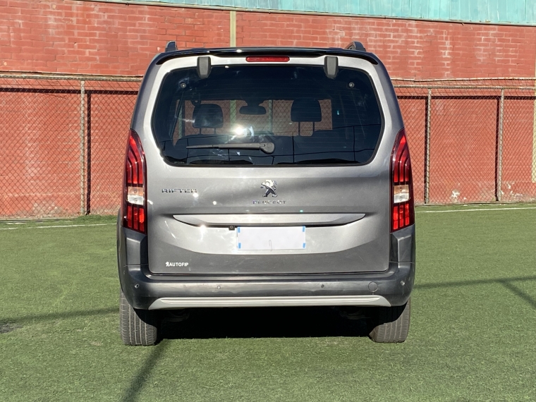 Peugeot Rifter Rifter Bluehdi 130 1.5 At 2022 Usado en Rosselot Usados