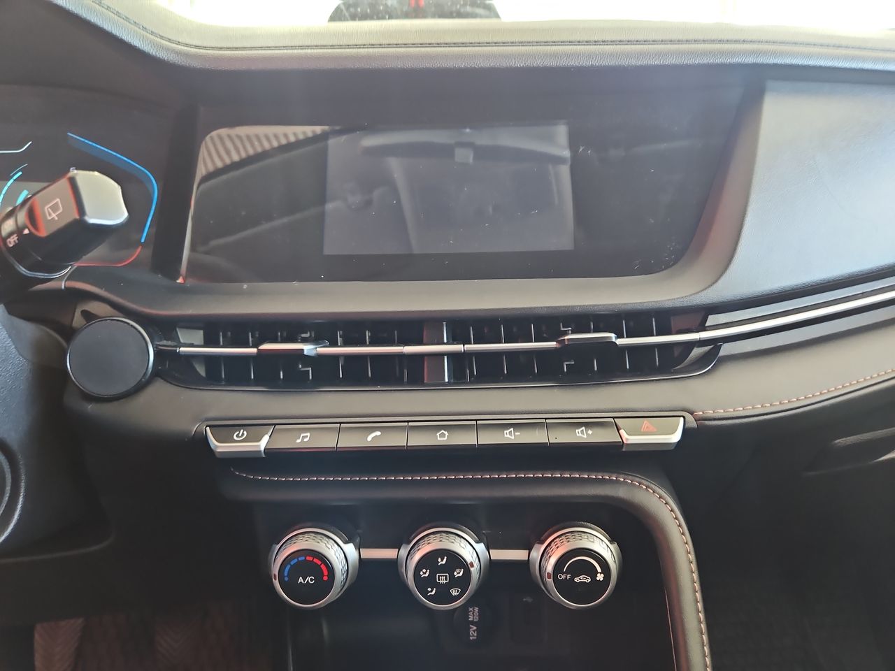 Changan Cs15 Cs15 Hb 4x2 1.5 2023 Usado en Usados de Primera - Sergio Escobar