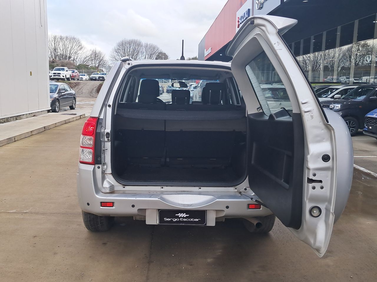 Suzuki Grand nomade Gran Nomade Glx Sport 2.4 2016 Usado  Usado en Webautos.cl