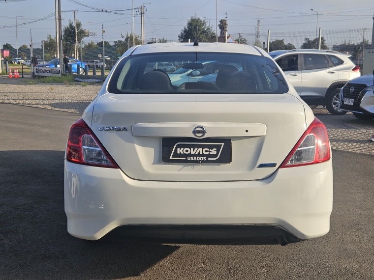 Nissan Versa 1.6 Sense Mt 2015 Usado  Usado en Kovacs Usados