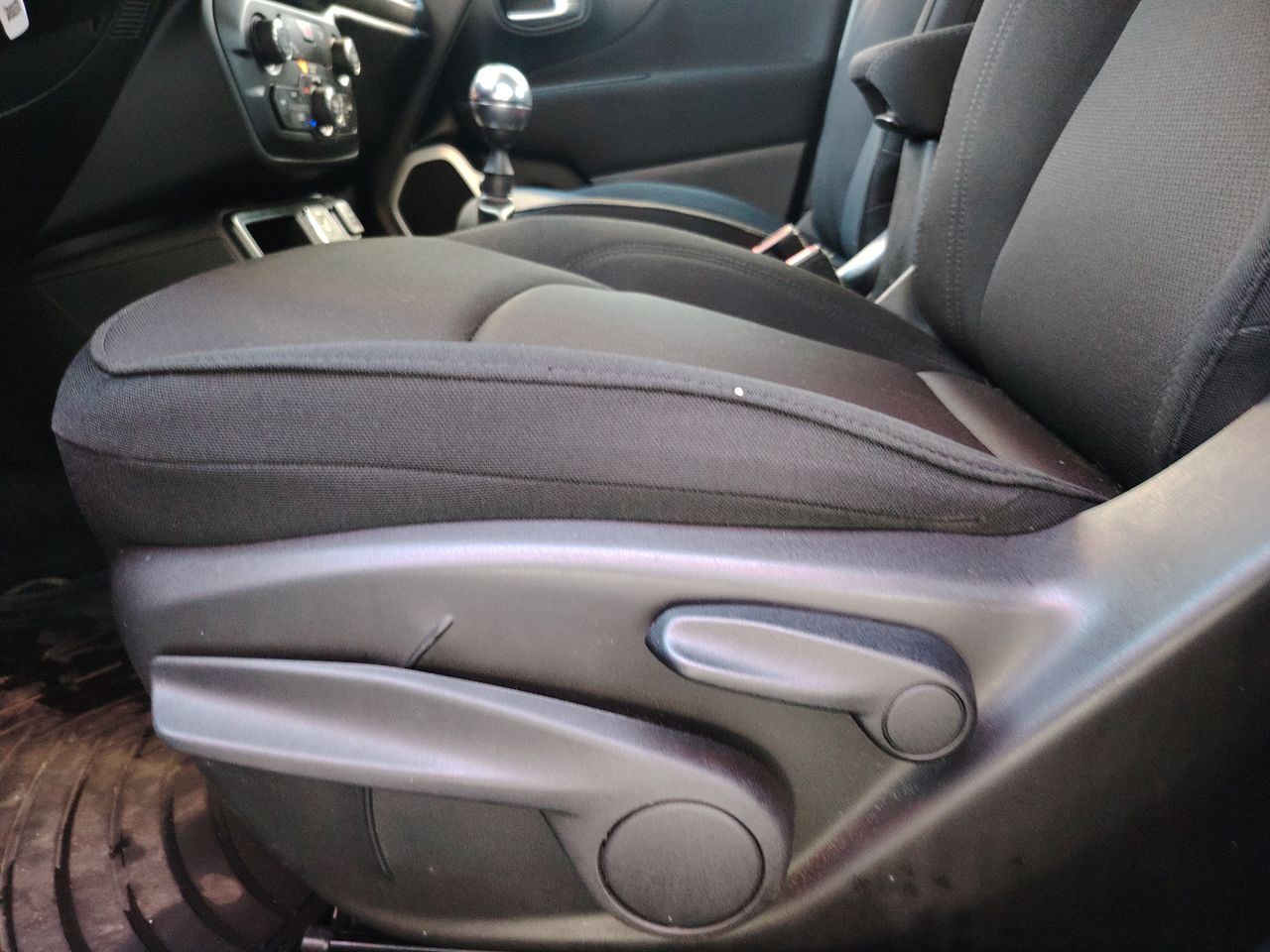 Jeep Renegade Renegade Sport 1.8 2022 Usado en Usados de Primera - Sergio Escobar