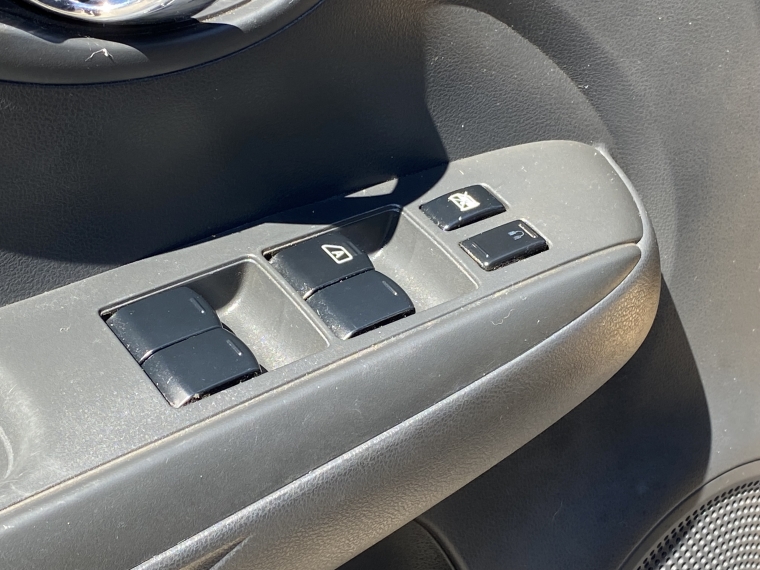 Nissan Versa 1.6 Sense Mt 2018 Usado  Usado en Kovacs Usados