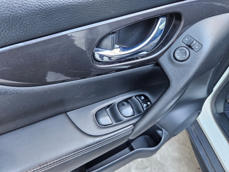Nissan X-trail 2.5  Sense  At 2022 Usado  Usado en Kovacs Usados