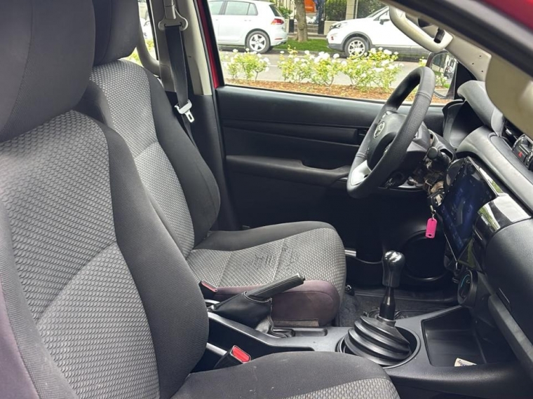 TOYOTA HILUX  Dcab DX 4x2 2.4cc - imagen 11