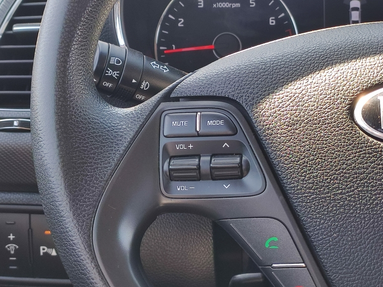 Kia Cerato Cerato 5 Ex 1.6 Mt 2018 Usado en Rosselot Usados