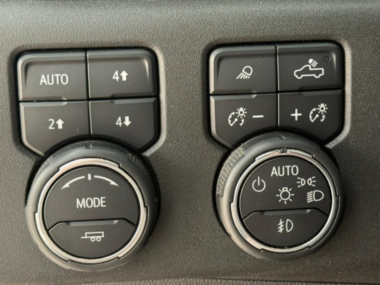 Chevrolet Silverado 5.3 Auto Lt Trail Boss Dc 4wd R 2024 Usado en Automotriz Olea Flaño