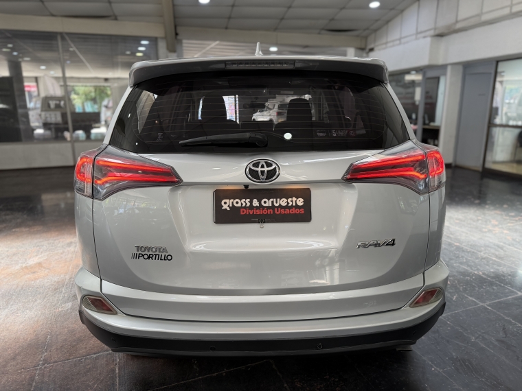 Toyota Rav4 2.0 Super Lujo 4x2 Aut 2016  Usado en Grass & Arueste