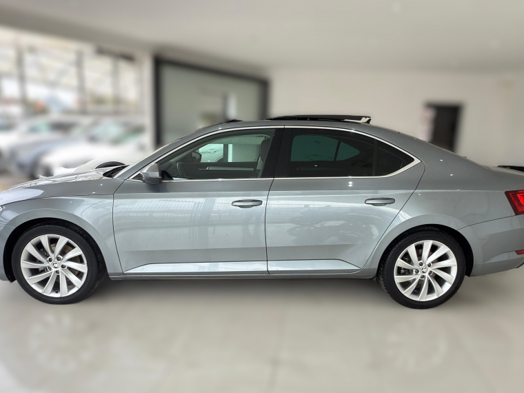 Skoda Superb 2.0 Tdi 2019 Usado en Automotriz Olea Flaño