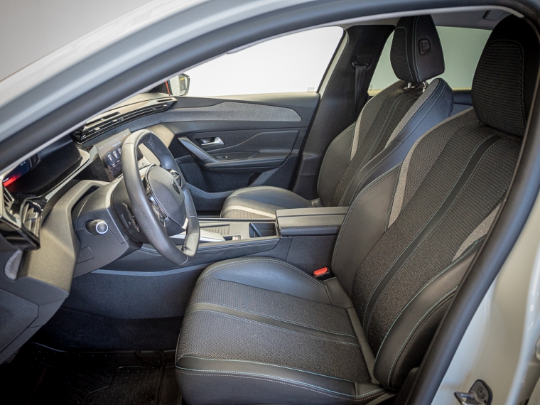 Peugeot 308 308 1.2 Allure Pack Puretech 130hp At 2024 Usado Usado en Webautos.cl Peugeot 308 308 1.2 Allure Pack Puretech 130hp At 2024 Usado Usado en Webautos.cl