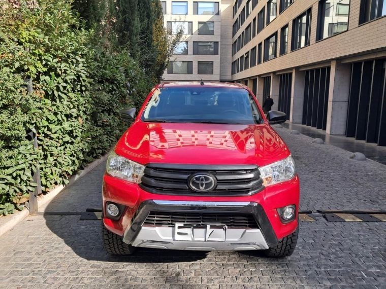TOYOTA HILUX DX 4X4 2.4 - imagen 11
