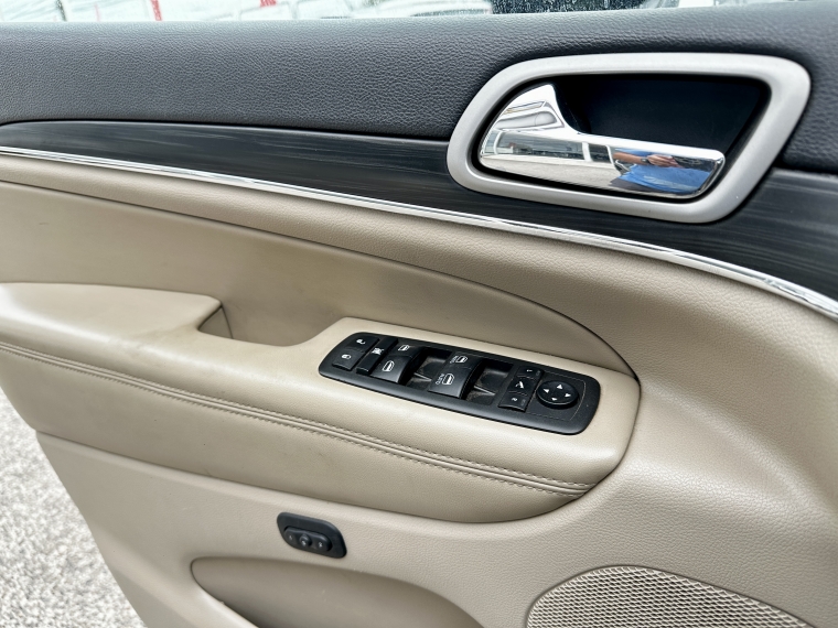 Jeep Grand cherokee Grand Cherokee Ltd 4x4 3.6 Aut 2021 Usado en Rosselot Usados