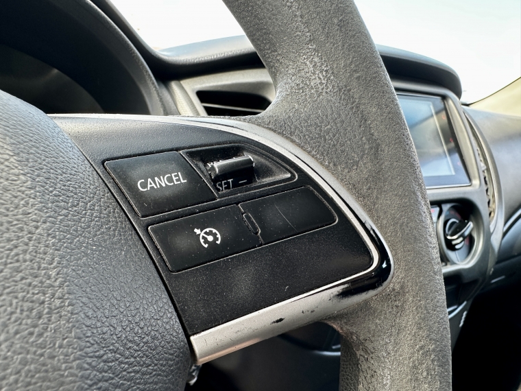 Mitsubishi L200 L200 D/c 2.4 Katana Cr 4x2 Mt Special Pack 2021 Usado en Rosselot Usados