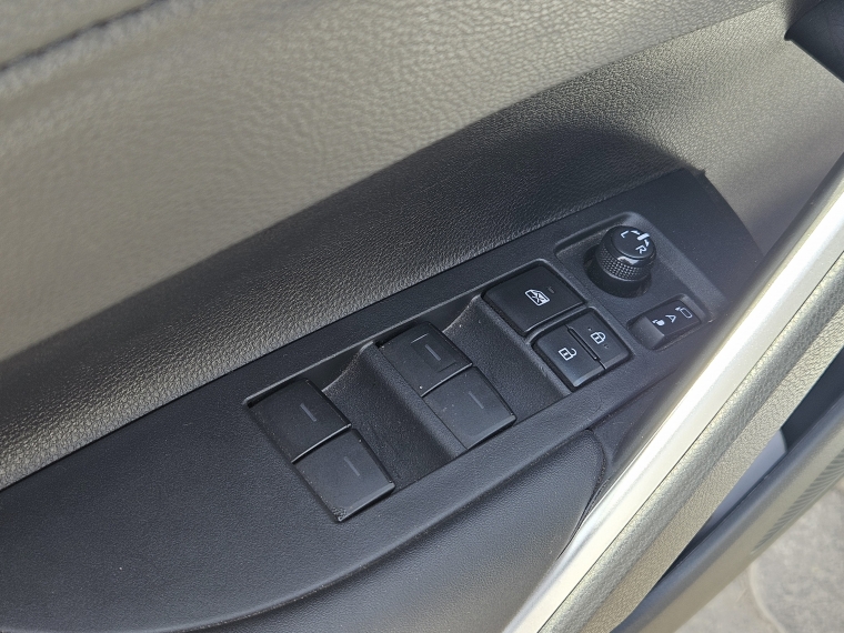 Toyota Corolla cross Seg Cvt  1.8 Hev 2024 Usado  Usado en Kovacs Usados