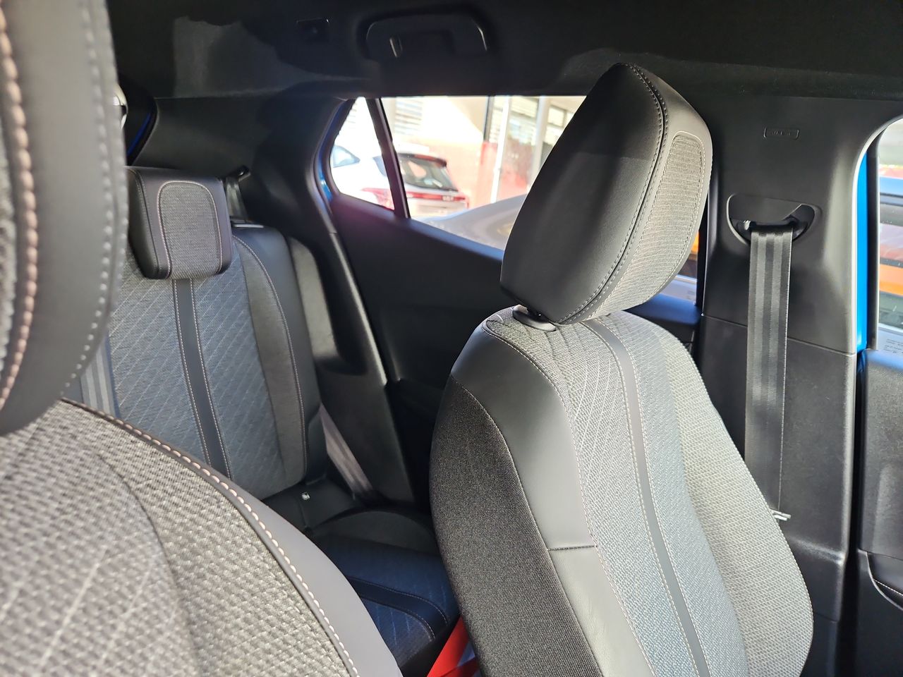 Peugeot 2008 2008 4x2 1.2 Aut 2025 Usado en Usados de Primera - Sergio Escobar