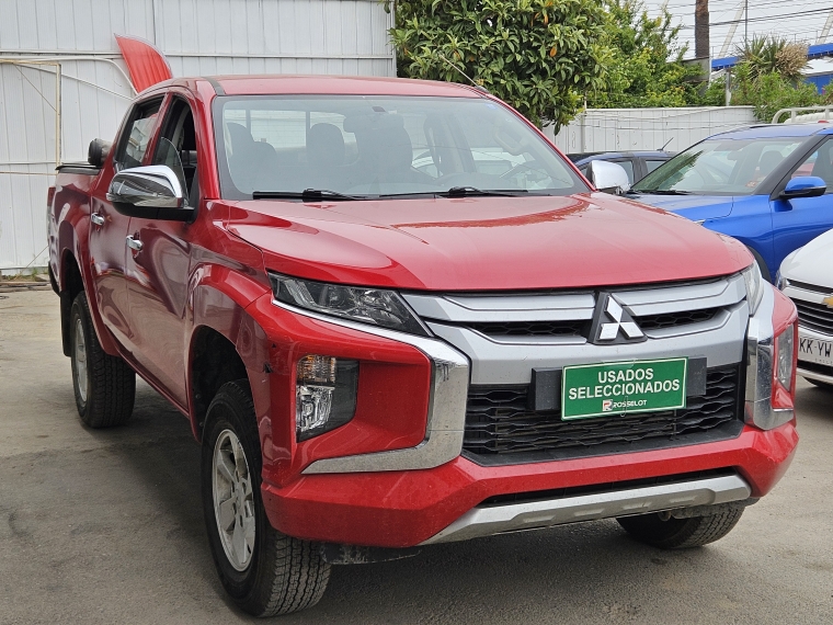 Mitsubishi L200 L200 D/c 2.4 Katana Cr 4x2 Mt Special Pack 2023 Usado en Rosselot Usados