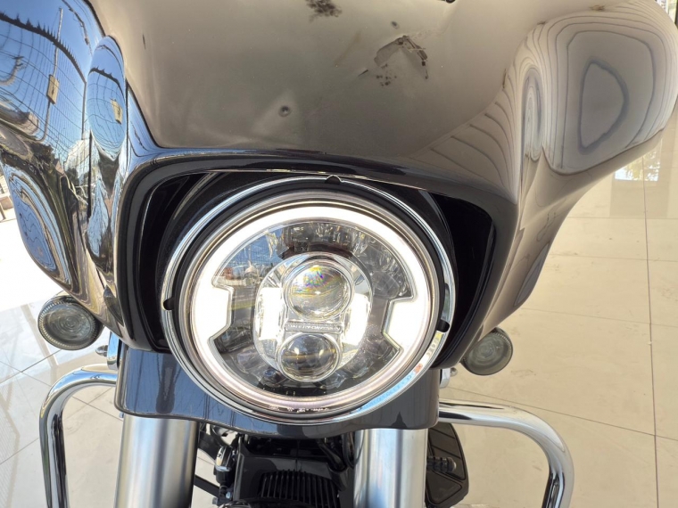Harley-davidson Flhxse cvo street glide 1923 Cc 2021 Usado en Automotriz Olea Flaño