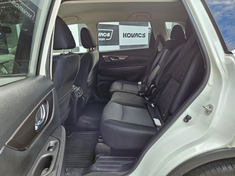 Nissan X-trail 2.5 Sense  2row  At 2022 Usado  Usado en Kovacs Usados