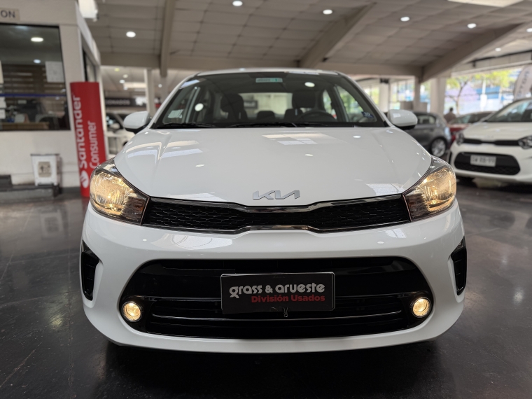 Kia Soluto Lx 1.4l Ac 5mt Full 2023  Usado en Grass & Arueste
