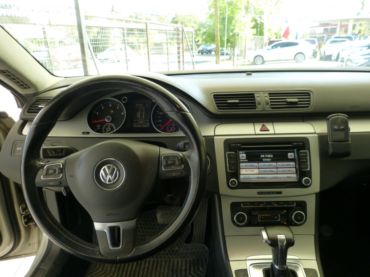 Volkswagen Passat Fsi Turbo 2.0 2010 Usado en Automotriz Olea Flaño