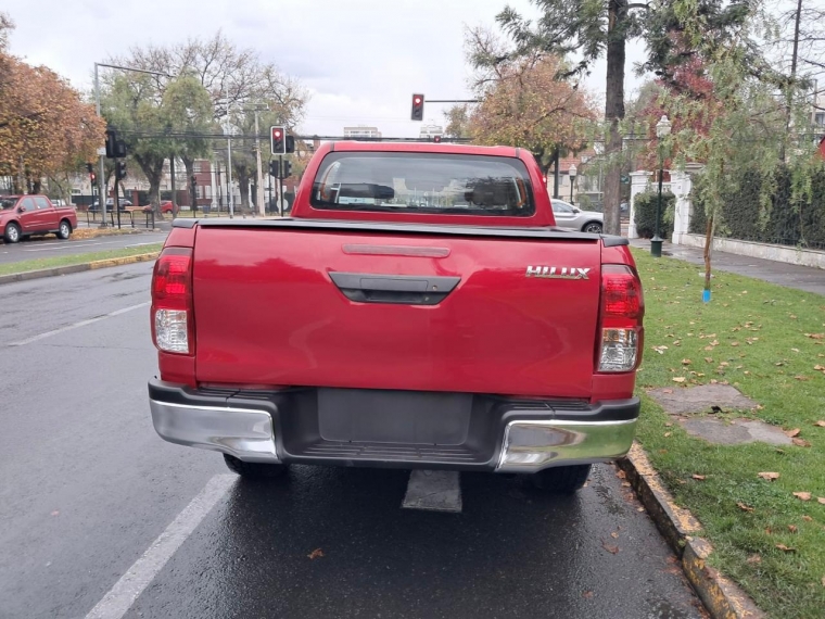 TOYOTA HILUX DX 4X2 2.4 - imagen 14