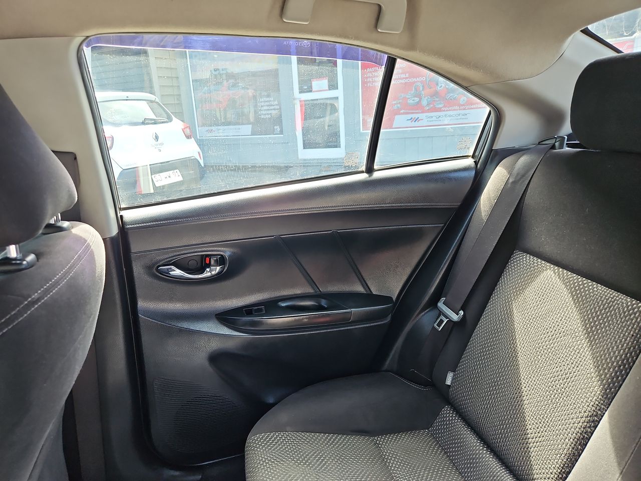 Toyota Yaris Yaris Gli 1.5 2017 Usado en Usados de Primera - Sergio Escobar