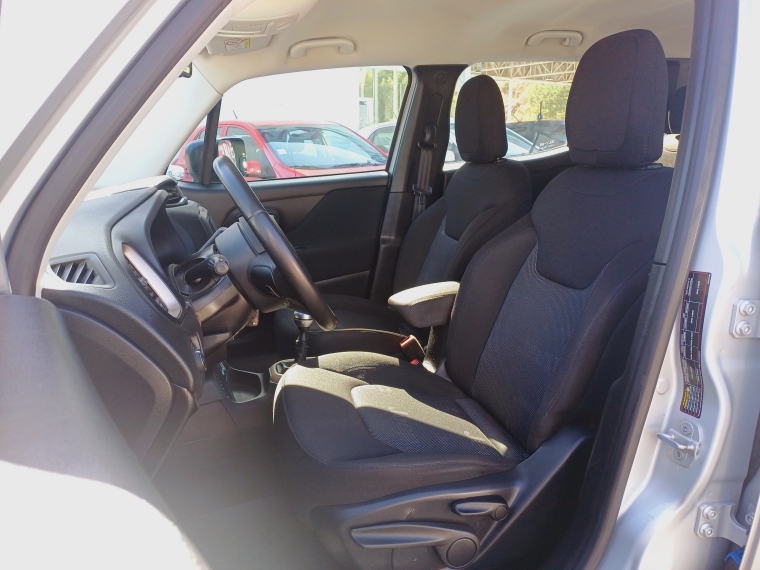 Jeep Renegade Renegade Sport Lx 1.8 2017 Usado en Rosselot Usados