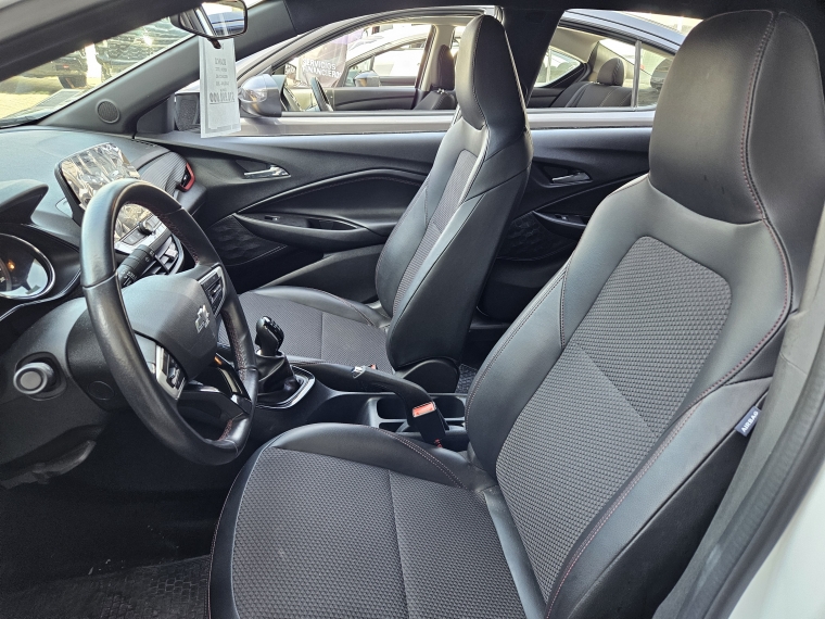 Chevrolet Onix 1.0 Hb 2023 Usado  Usado en Kovacs Usados