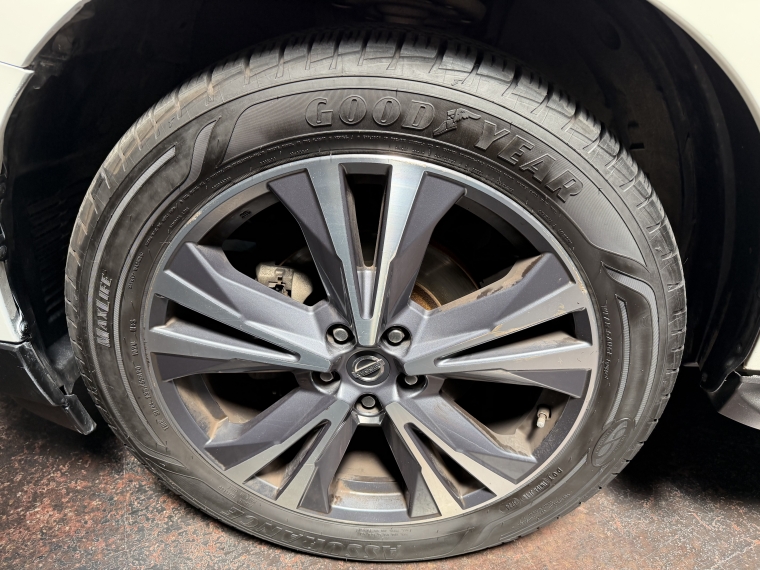 Nissan Pathfinder Advance Cvt 3.5l  2017  Usado en Grass & Arueste