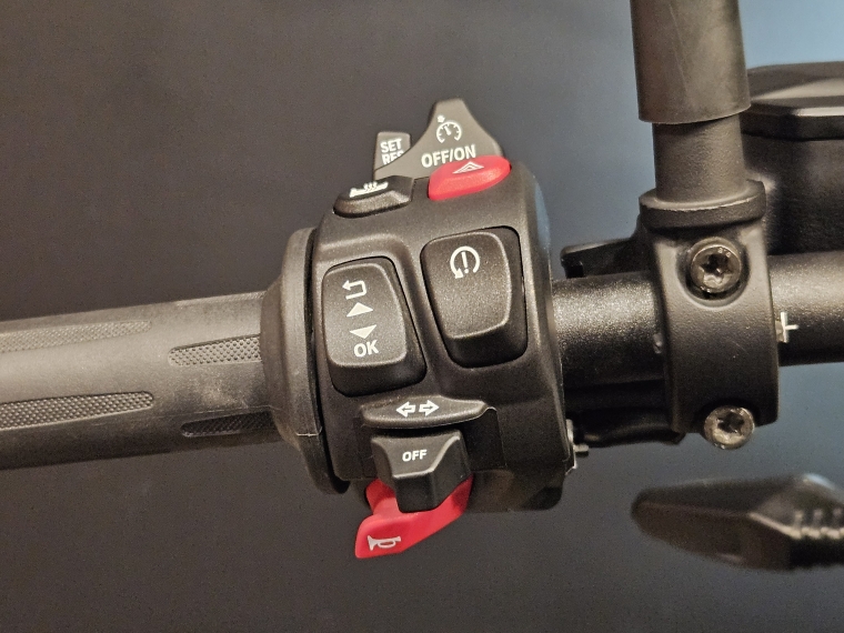 Bmw R 12 . 2024 Usado en BMW Premium Selection