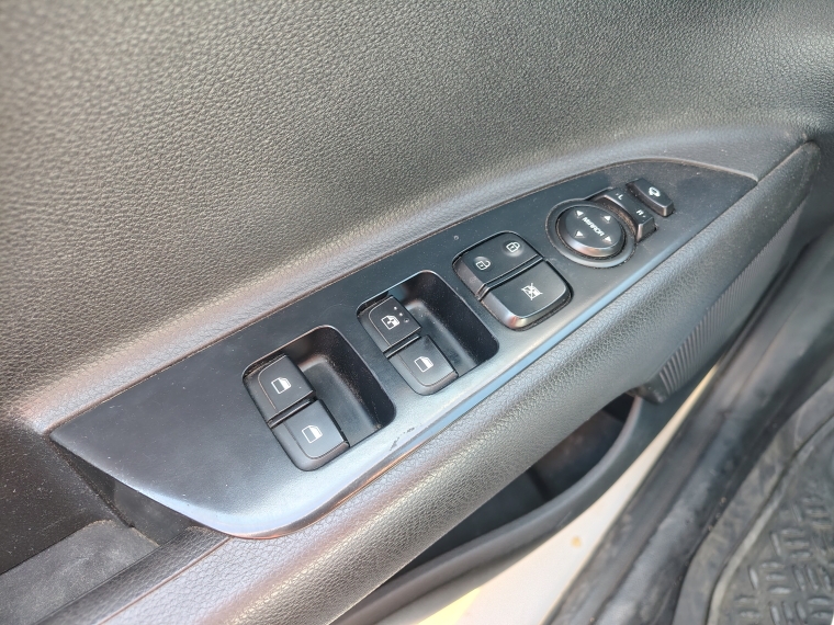 Kia Rio 4 Rio 4 Ex 1.4 Aut 2019 Usado en Rosselot Usados