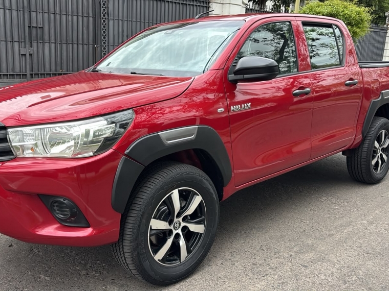 Toyota Hilux Dcab Dx 4X2 2.4Cc