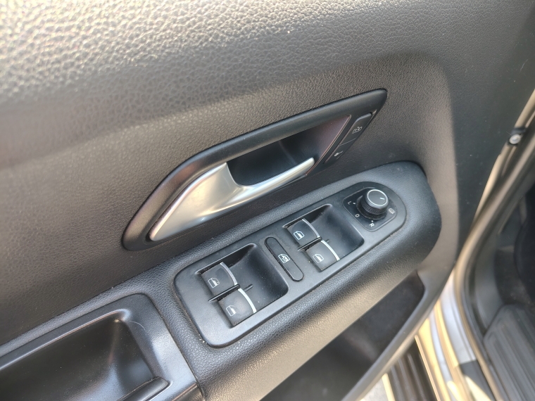 Volkswagen Amarok Amarok Highline 2.0 At 4motion Cuero 2019 Usado en Rosselot Usados