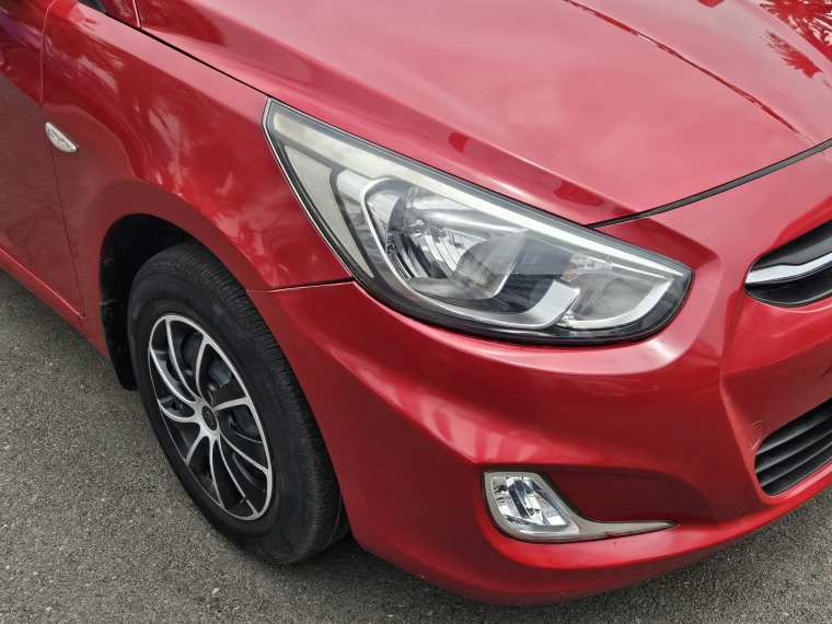 Hyundai Accent Rb Gl 1.4 2017 Usado  Usado en Kovacs Usados