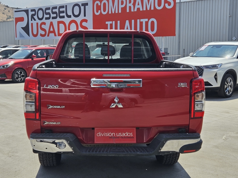 Mitsubishi L200 L200 D/c 2.4 Katana Cr 4x2 Mt Mn 2020 Usado en Rosselot Usados