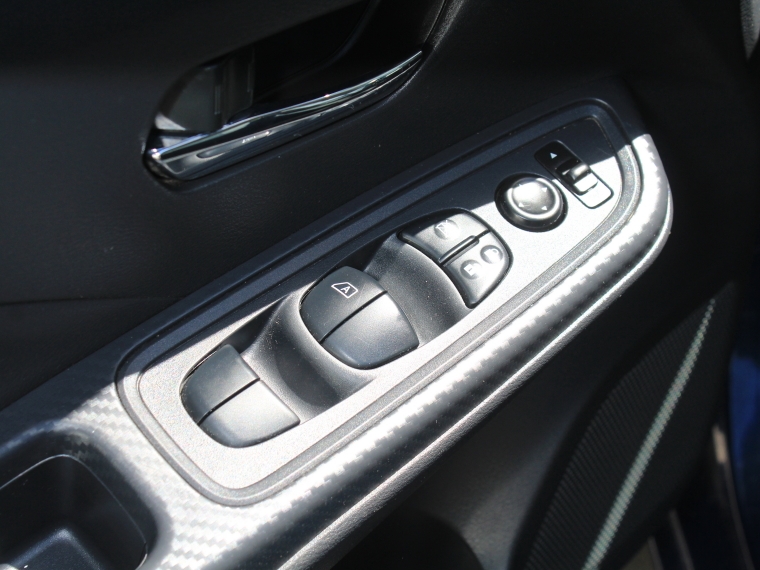 Nissan Versa 1.6 Sense  Mt 2023 Usado  Usado en Kovacs Usados