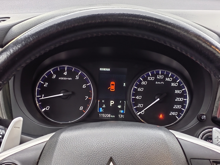 Mitsubishi Outlander Outlander Gls 2.4 4x4 Ac 2015 Usado en Rosselot Usados