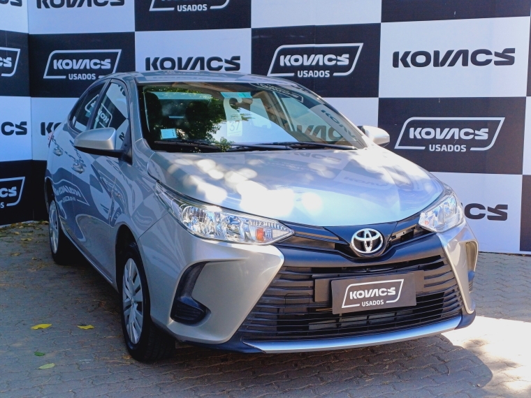 Toyota Yaris 1.5 Sedan Gli E At 2021 Usado  Usado en Kovacs Usados